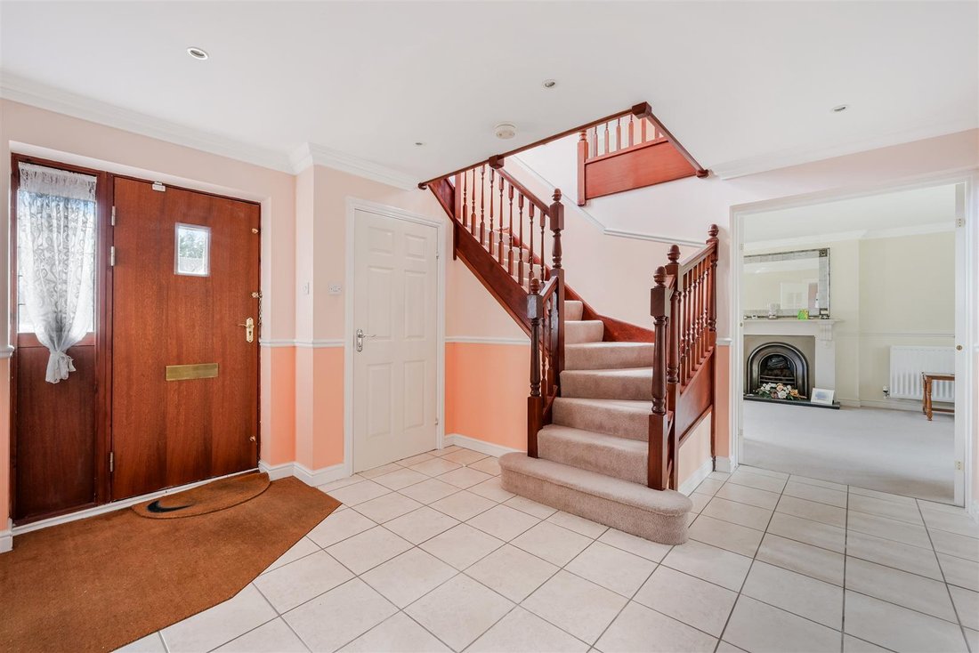 House in Epsom, England, United Kingdom 4 - 16767809