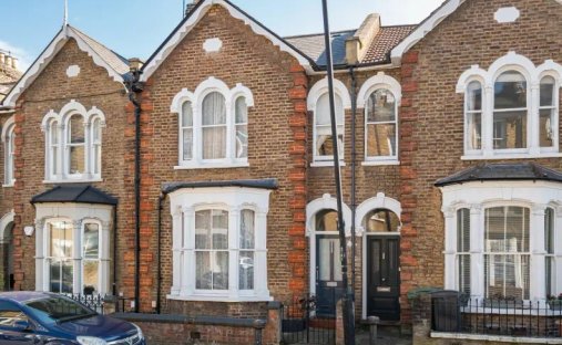 House in Dartmouth Park, Camden, England 1