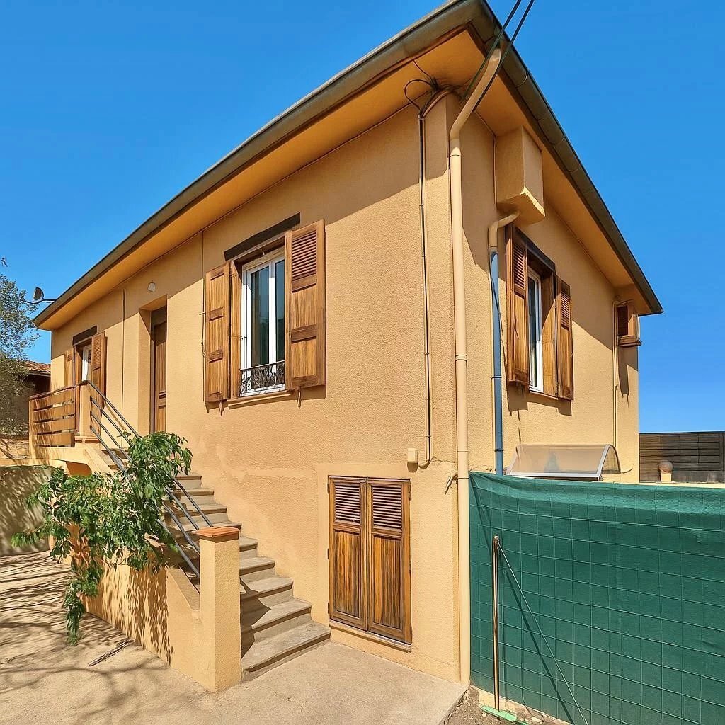 House in St-Laurent-du-Var, Provence-Alpes-Côte d'Azur, France 1 - 16766419