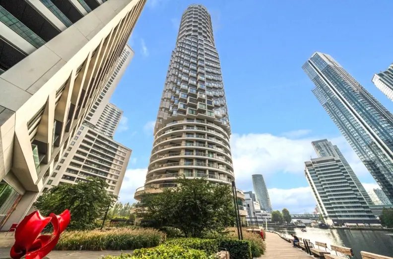 Apartment in Poplar, Tower Hamlets, England 1 - 16768048