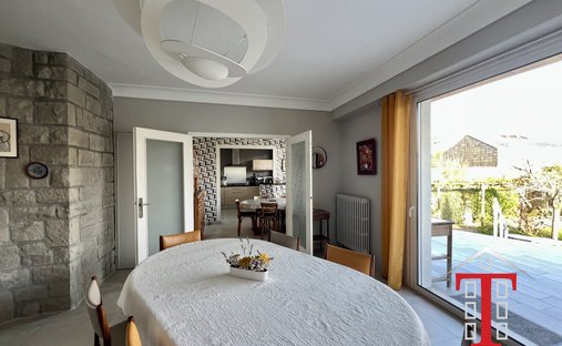 Castle for Sale in Écouflant, Pays de la Loire, France