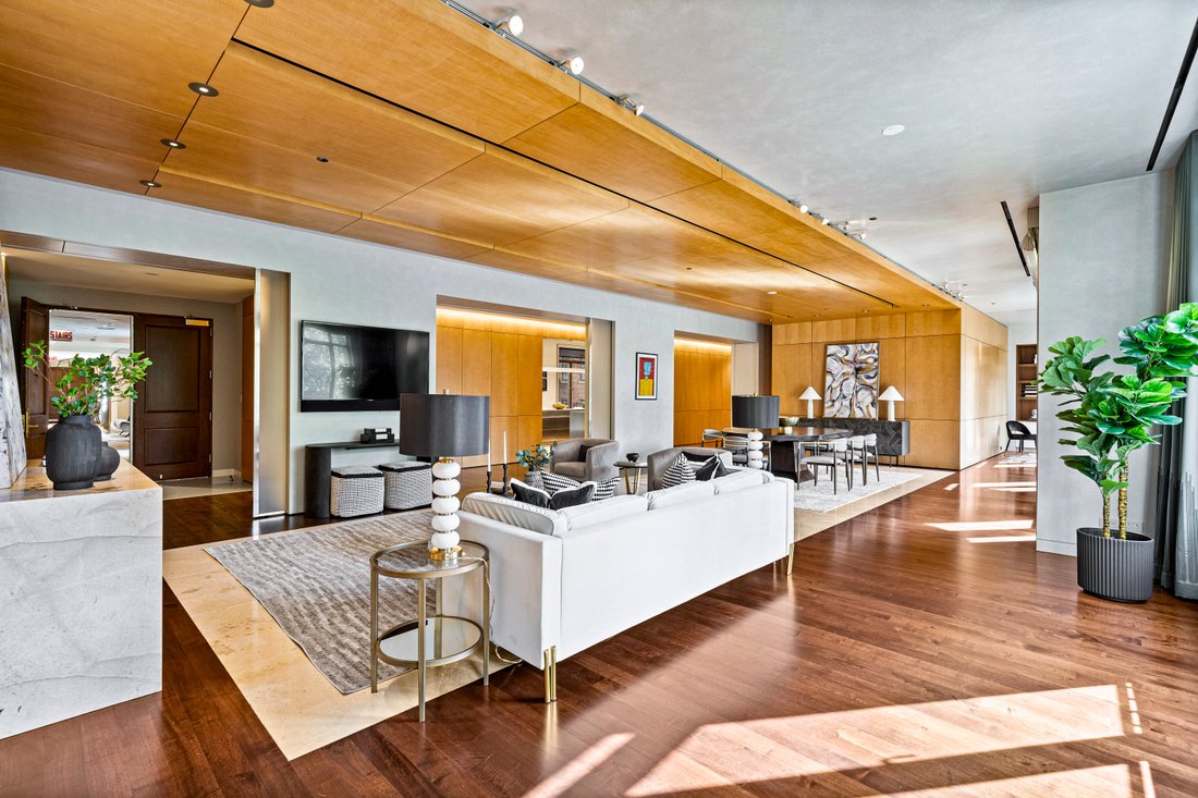 House in Chicago, Illinois, United States 4 - 16767021