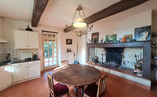 Castle for Sale in Lectoure, Occitanie, France