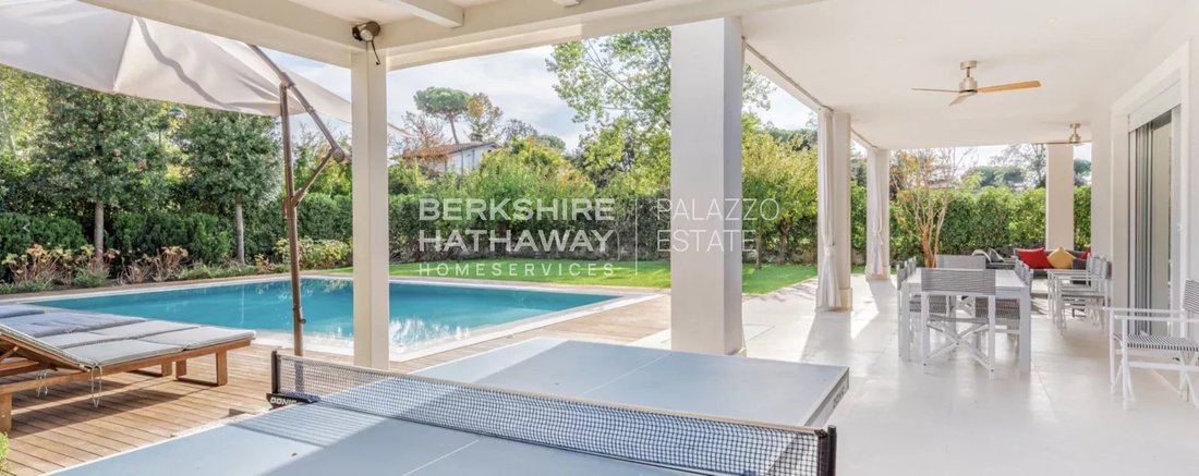 Villa in Center, Forte dei Marmi, Tuscany 2 - 16768354