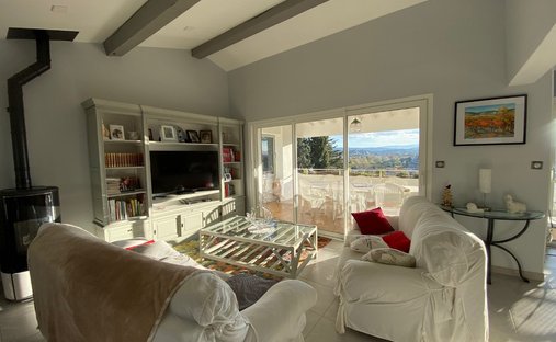 A Listed Property Overlooking The Pyrenees And The Aude Valley