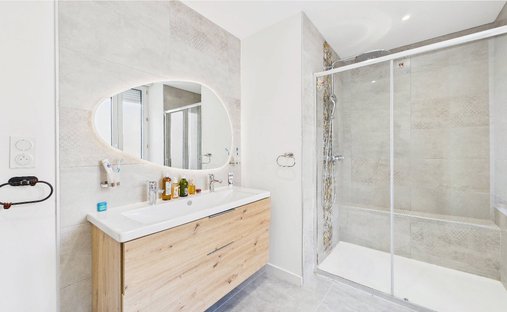 Castle for Sale in Rodez, Occitanie, France