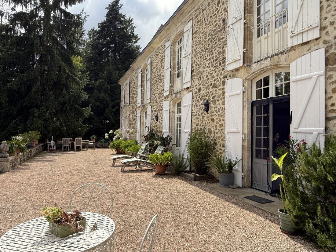 House in Nontron, Nouvelle-Aquitaine, France 5 - 16767316