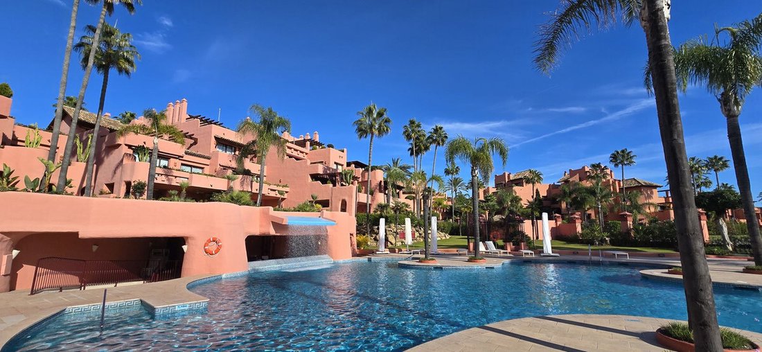 Apartment in Gualdalmansa, Estepona, Andalusia 2 - 16609644