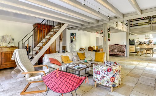 A Listed Property Overlooking The Pyrenees And The Aude Valley