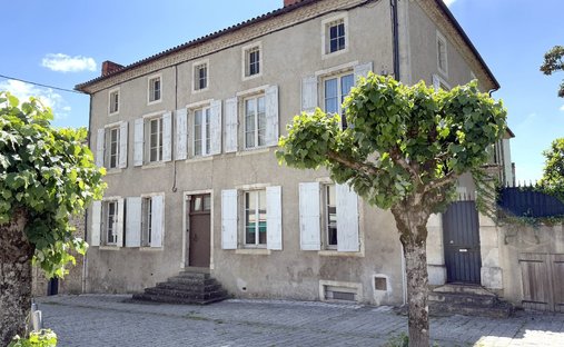 Castle for Sale in Nontron, Nouvelle-Aquitaine, France