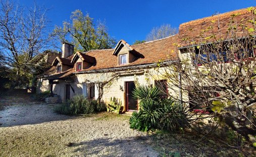 House in Caylus, Occitania, France 1