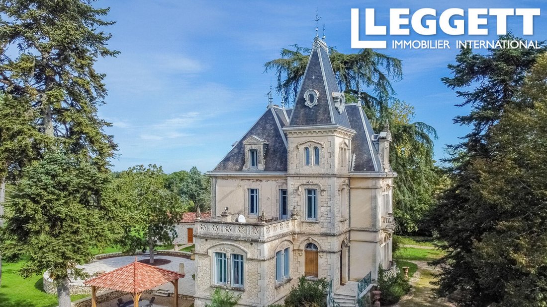 Castle in Laroque-Timbaut, Nouvelle-Aquitaine, France 1 - 14820017