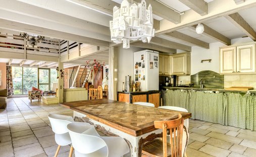 A Listed Property Overlooking The Pyrenees And The Aude Valley