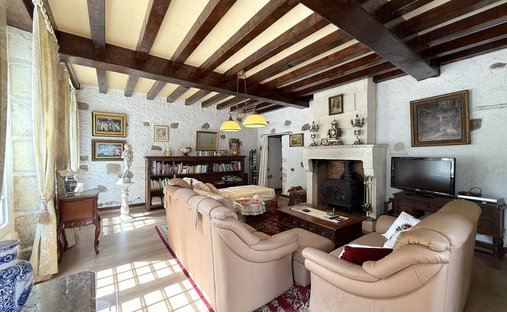 Castle for Sale in Nontron, Nouvelle-Aquitaine, France