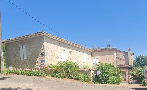 Castle for Sale in Lectoure, Occitanie, France