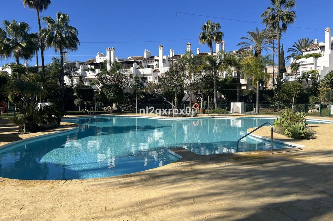 Townhouse in Cancelada, Estepona, Andalusia 2 - 16766813