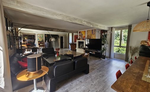 Castle for Sale in Lectoure, Occitanie, France