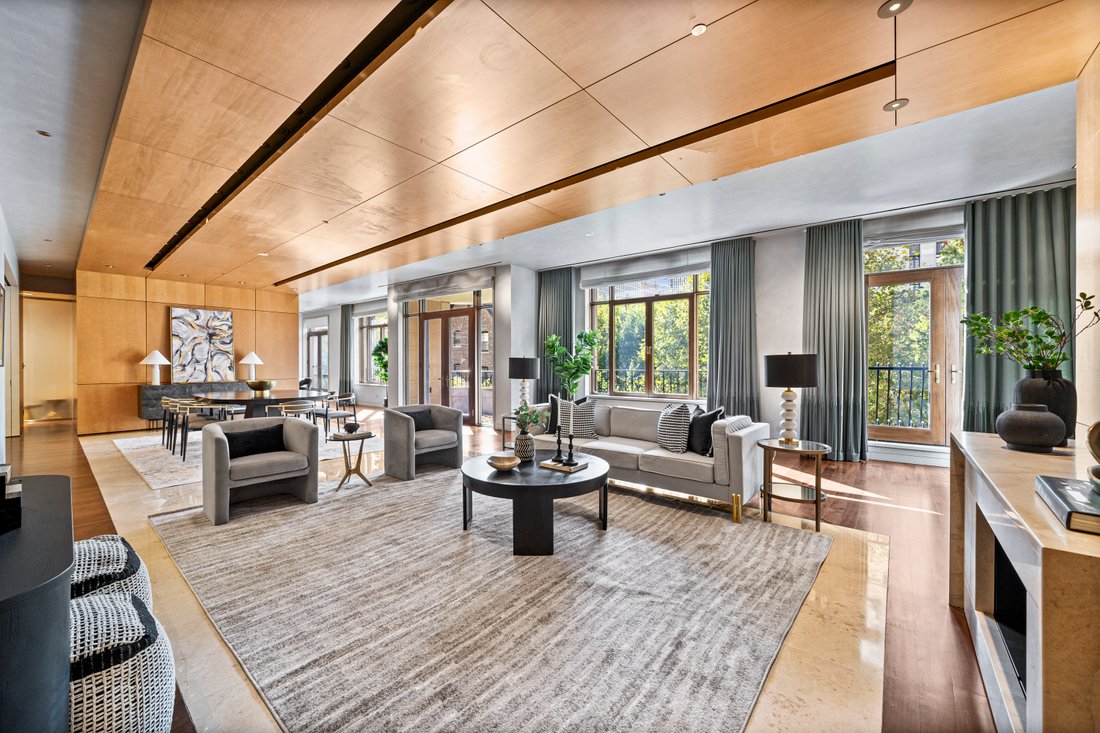 House in Chicago, Illinois, United States 2 - 16767021
