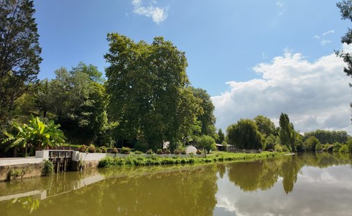 Castle for Sale in Peyrehorade, Nouvelle-Aquitaine, France