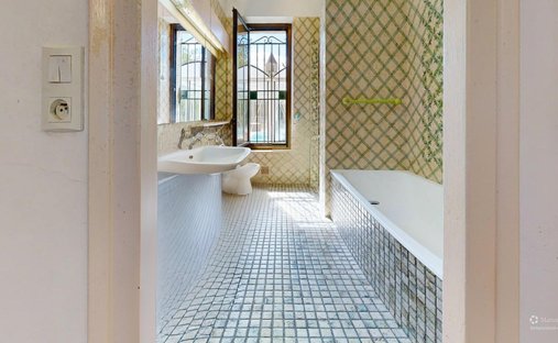 Sale Chateau Perigord Noir