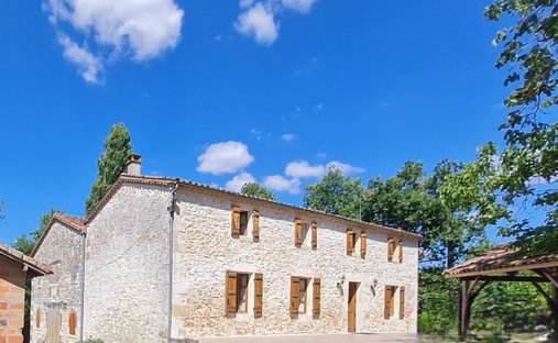 Castle for Sale in Lectoure, Occitanie, France