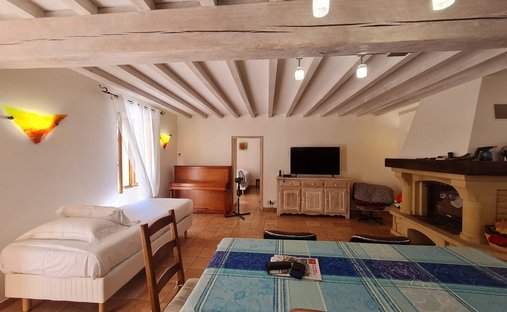 Castle for Sale in Lectoure, Occitanie, France