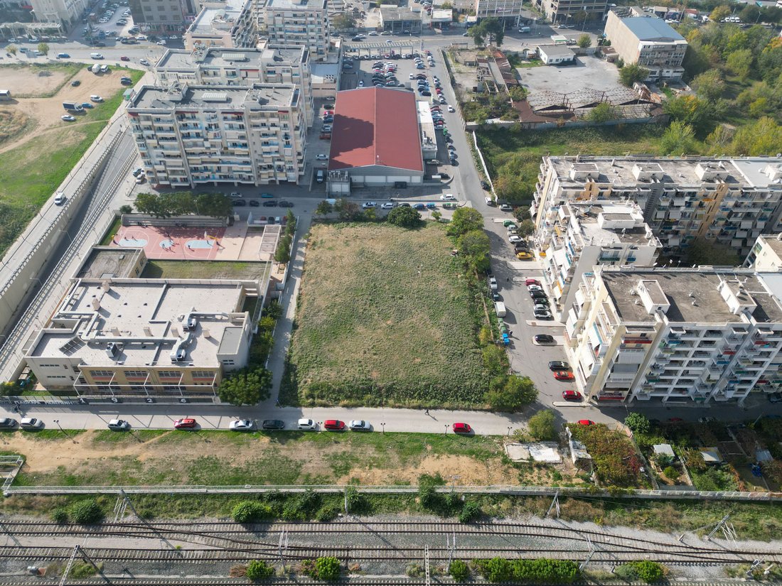 Land in Evosmos, Macedonia and Thrace, Greece 4 - 16768013