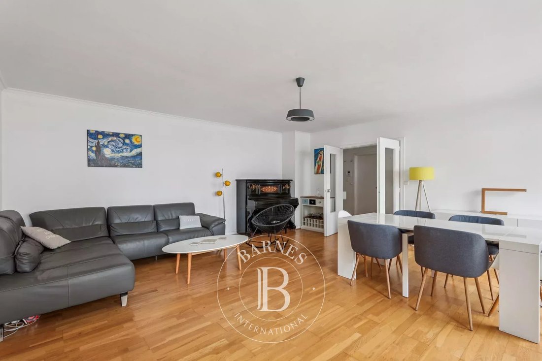 Apartment in Gros Caillou, Paris 7e Arrondissement, Paris 3 - 16766380
