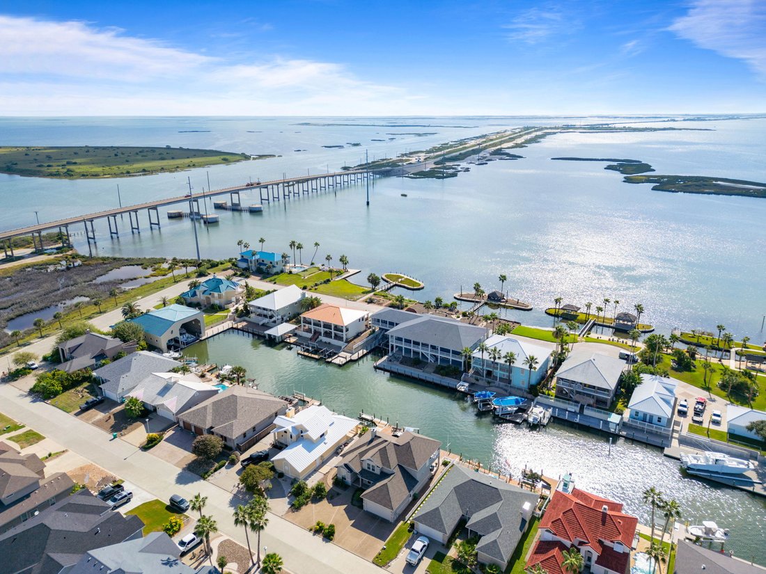 House in Aransas Pass, Texas, United States 5 - 16767704