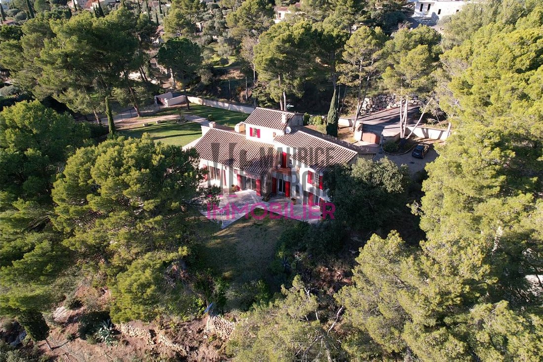 House in Beaumes-de-Venise, Provence-Alpes-Côte d'Azur, France 1 - 16769314