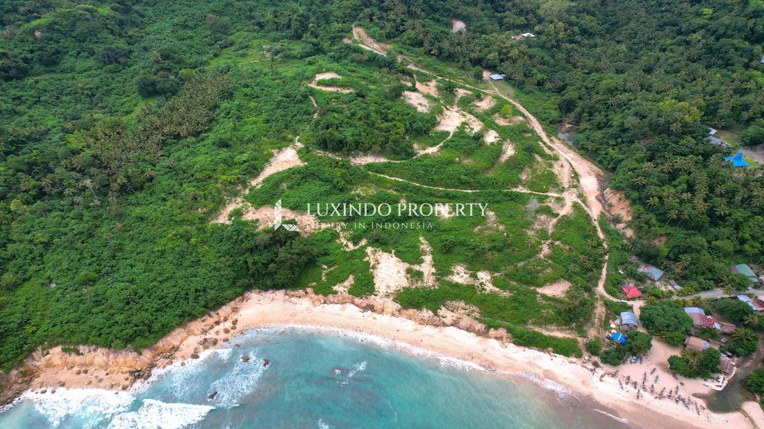 Land in East Nusa Tenggara, Indonesia 4 - 16768984