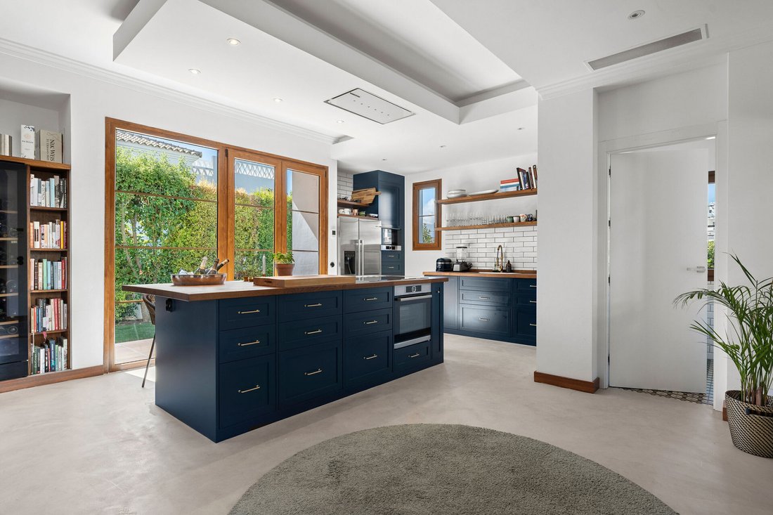 Villa in Estepona, Andalusia, Spain 2 - 16769729