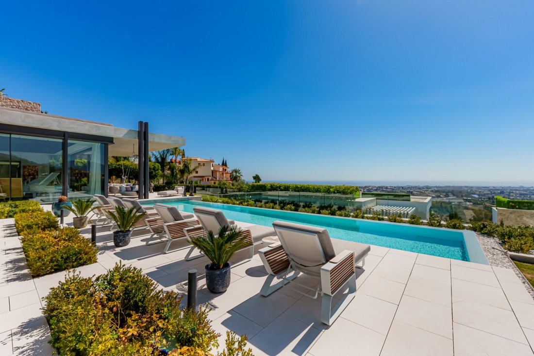 Villa in Marbella, Andalusia, Spain 3 - 16769733