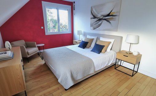 Castle for Sale in Amboise, Centre-Val de Loire, France