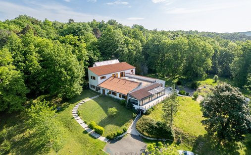 Country House in Nanteau-sur-Lunain, Ile-de-France, France 1