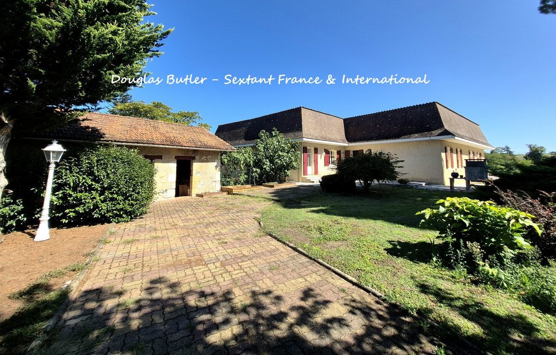 House in Sainte-Foy-la-Grande, Nouvelle-Aquitaine, France 3 - 16770197