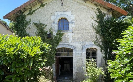 Castle for Sale in Barbezieux-Saint-Hilaire, Nouvelle-Aquitaine, France