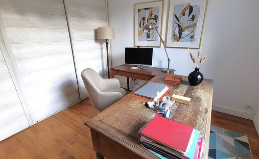 Castle for Sale in Amboise, Centre-Val de Loire, France