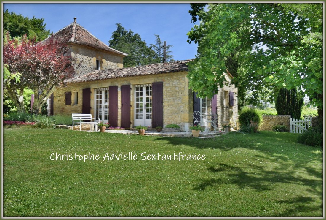 Lalinde, Nouvelle-Aquitaine, France 4 - 16770035