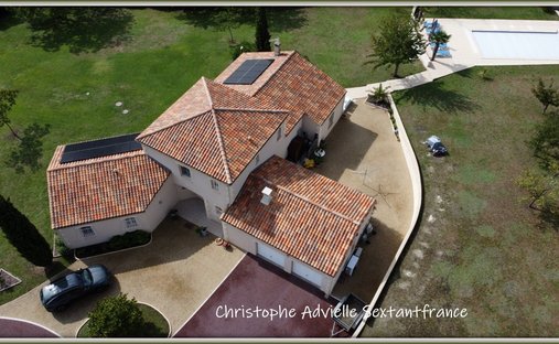 Castle for Sale in Gageac-et-Rouillac, Nouvelle-Aquitaine, France