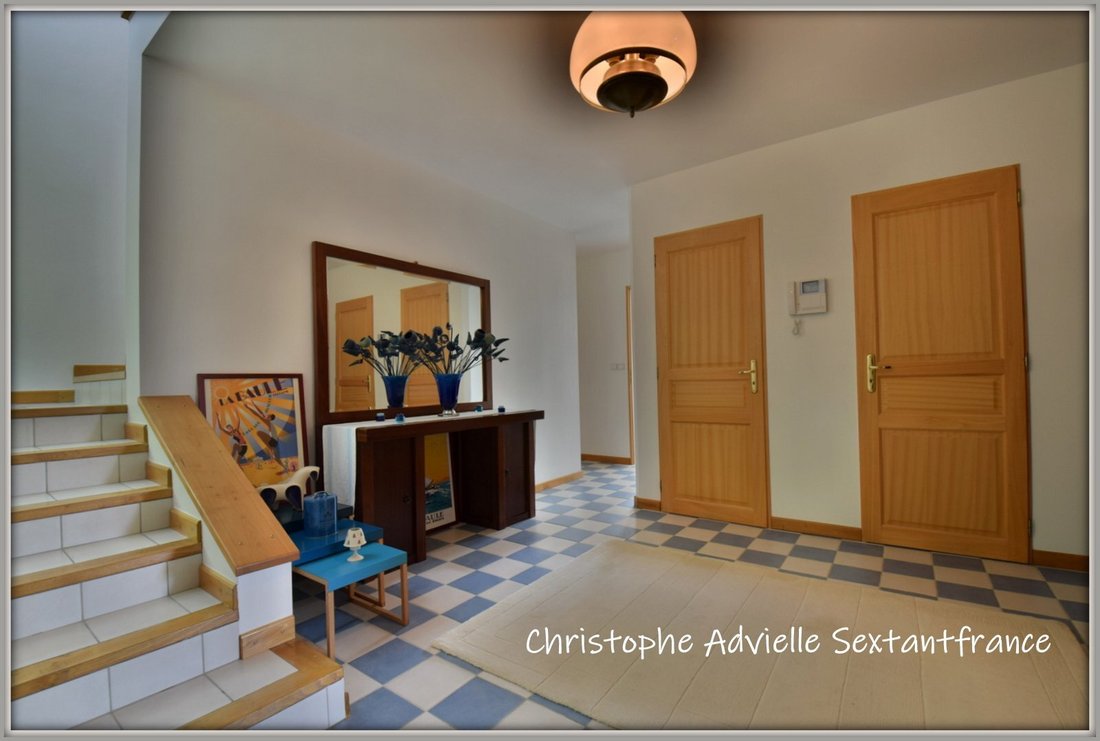 House in Yvrac, Nouvelle-Aquitaine, France 3 - 16770027