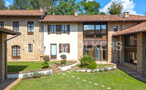 Castle for Sale in Piedmont, Italy