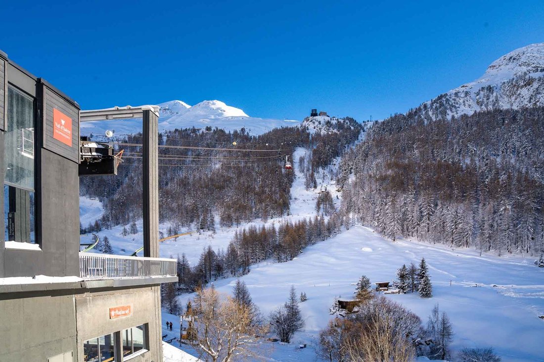 Chalet in Val-d'Isere, Auvergne-Rhône-Alpes, France 3 - 16770628
