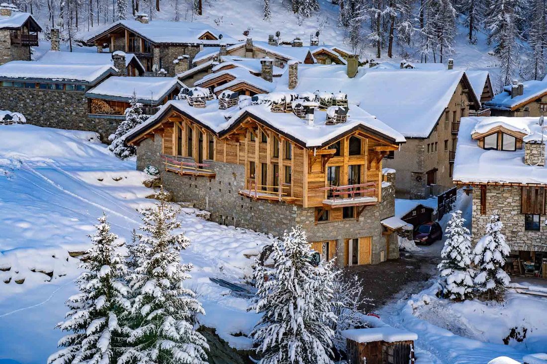 Chalet in Val-d'Isere, Auvergne-Rhône-Alpes, France 1 - 16770628