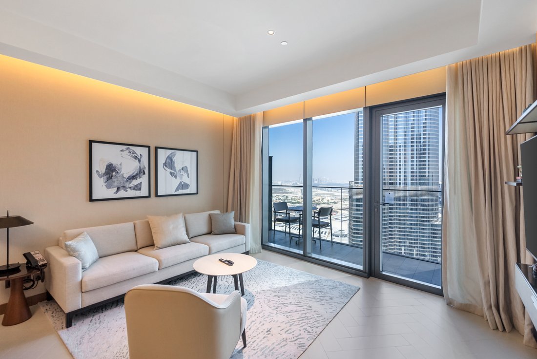 Apartment in Burj Khalifa Lake, Downtown Dubai, Dubai 1 - 16770656