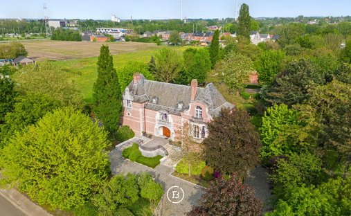 Villa à Hasselt, Région Flamande, Belgique 1