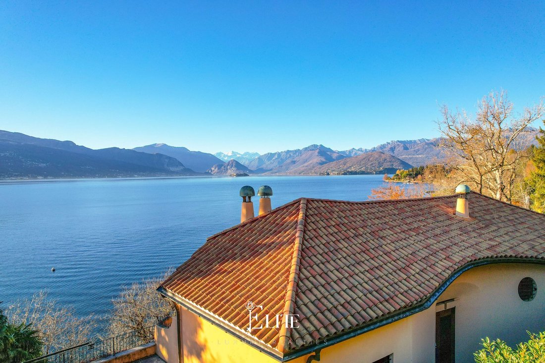 Villa in Leggiuno, Lombardy, Italy 1 - 16770863