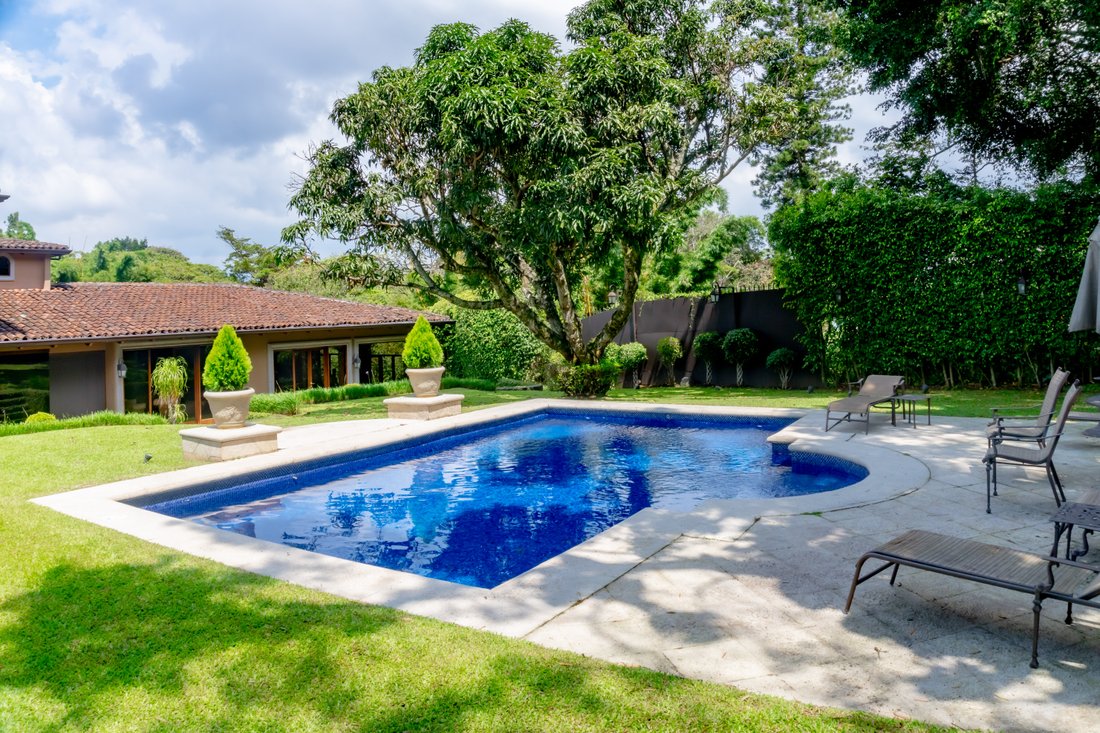 House in Escazu, San José Province, Costa Rica 3 - 16770864