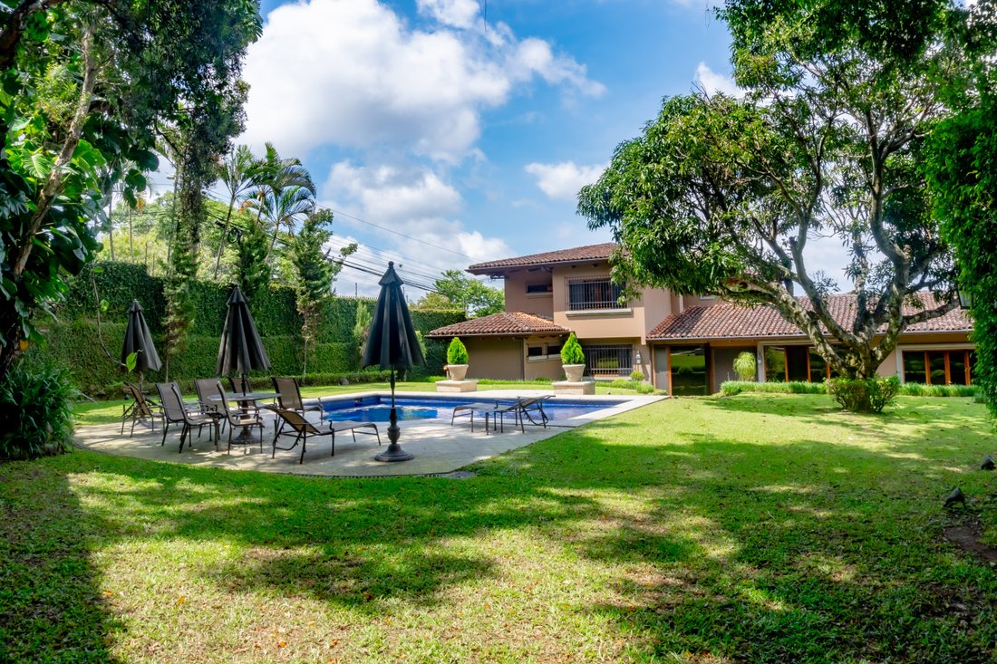 House in Escazu, San José Province, Costa Rica 5 - 16770864