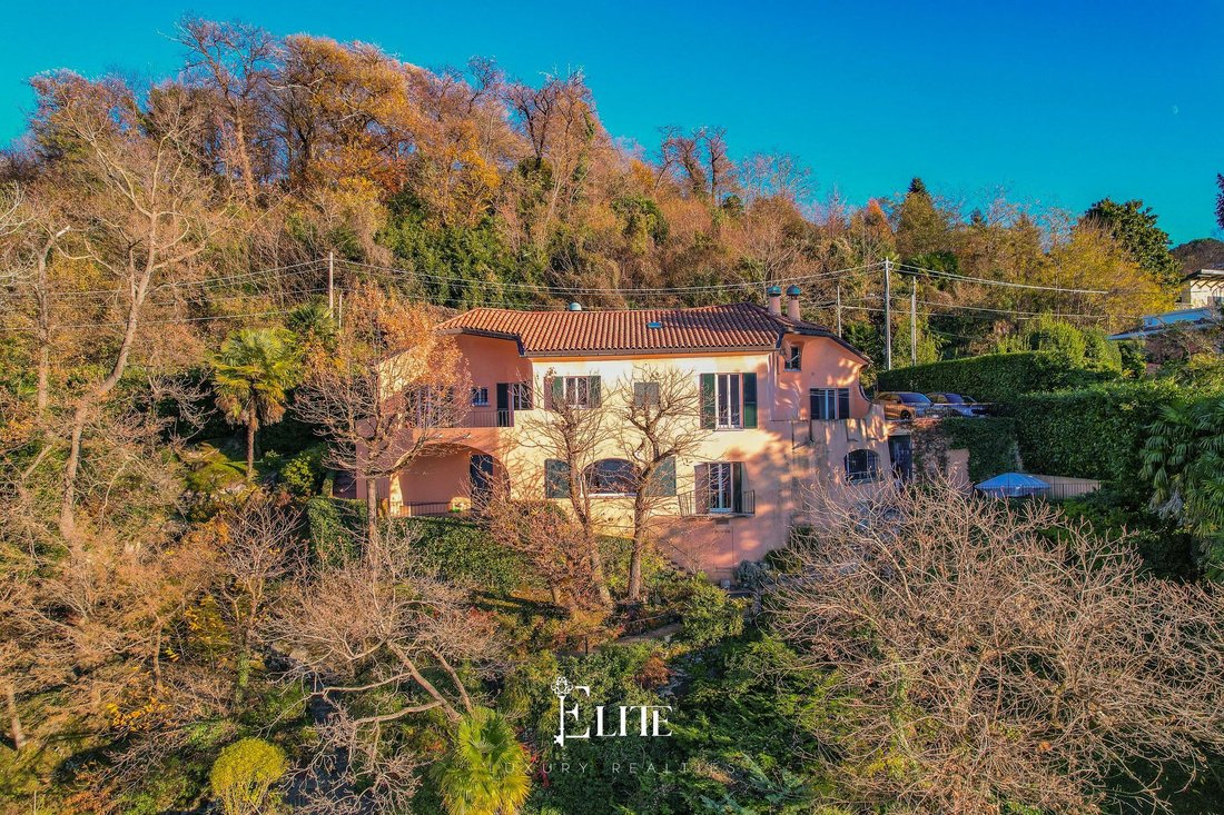 Villa in Leggiuno, Lombardy, Italy 4 - 16770863